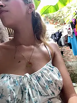 Vanneskk online show from March 2026 05:28:01 PM