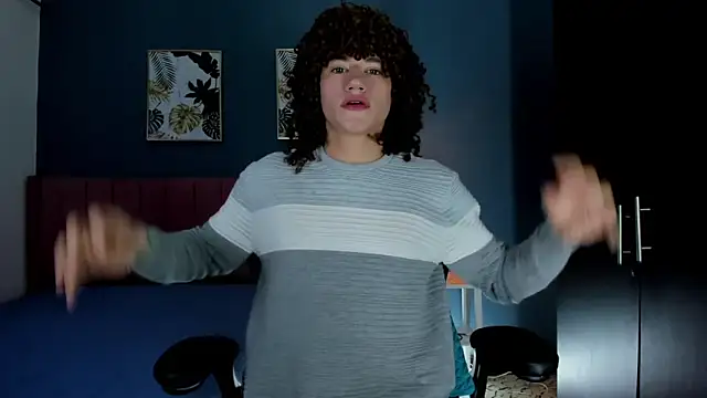 Snapshot of joss_shellby chatting on April 2026 05:02:02 PM joss shellby online show from April 2026 05:02:02 PM