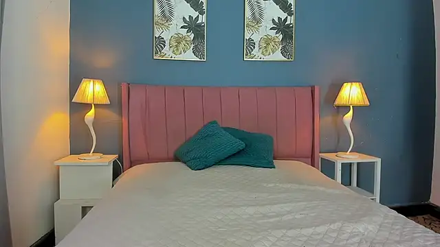 Snapshot of joss_shellby chatting on April 2026 04:23:01 PM joss shellby online show from April 2026 04:23:01 PM