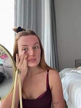 madlynginger online show from January 2026 12:07:02 PM