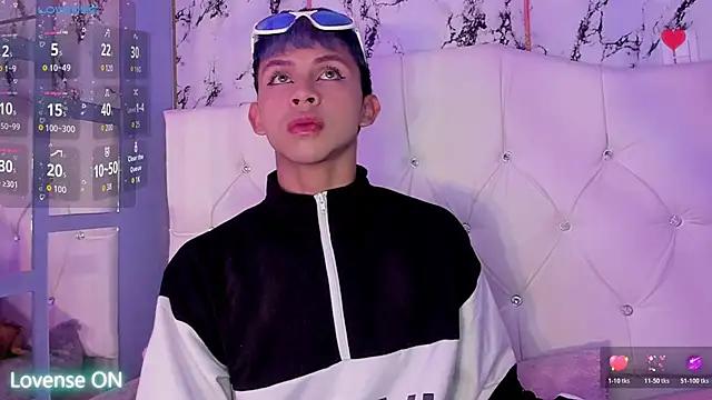 Prince Apolo online show from December 2025 08:49:02 PM