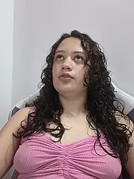 Snapshot of Alana_444 chatting on May 2026 03:03:02 AM Alana 444 online show from May 2026 03:03:02 AM