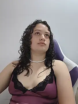 Alana 444 online show from June 2026 03:00:01 AM