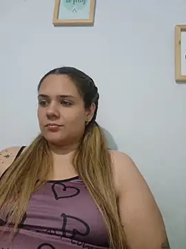 Snapshot of LoreinnFox chatting on May 2026 03:55:02 AM LoreinnFox online show from May 2026 03:55:02 AM