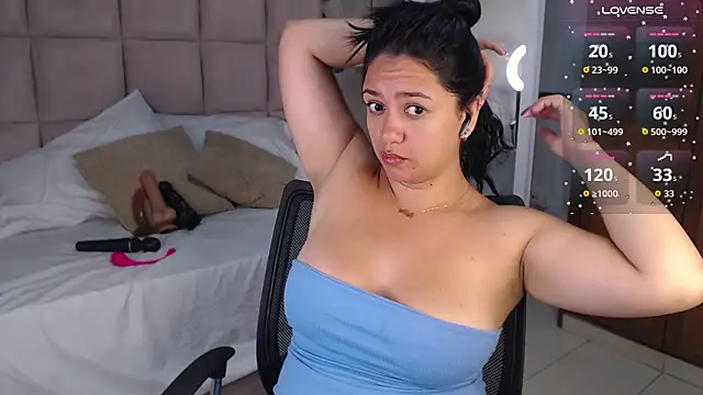 Snapshot of KaylaVonn chatting on January 2026 04:25:01 AM KaylaVonn online show from January 2026 04:25:01 AM