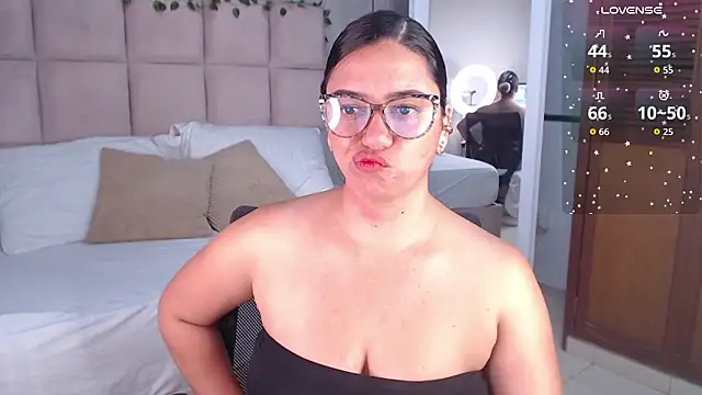 Snapshot of KaylaVonn chatting on January 2026 04:28:01 AM KaylaVonn online show from January 2026 04:28:01 AM