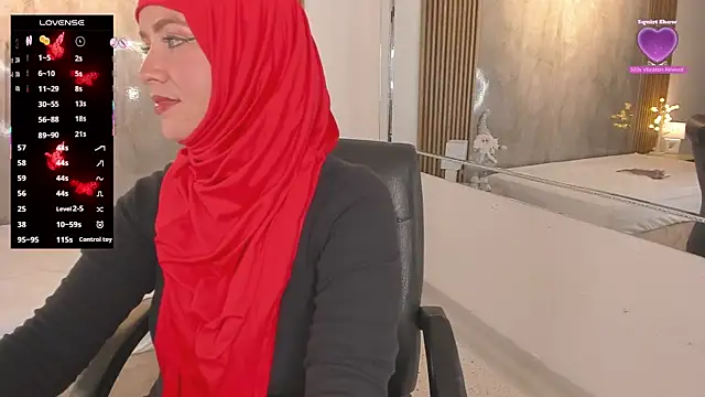 Snapshot of JannaLove_ chatting on November 2025 09:28:01 PM JannaLove online show from November 2025 09:28:01 PM