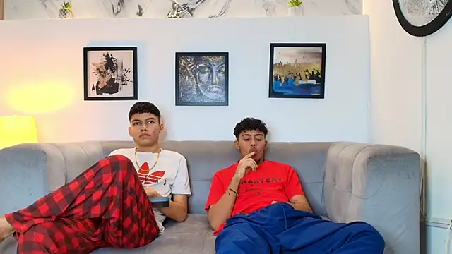 COUPLES BOYS online show from February 2026 01:36:01 AM