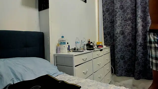 hardnigro online show from December 2025 06:24:02 PM