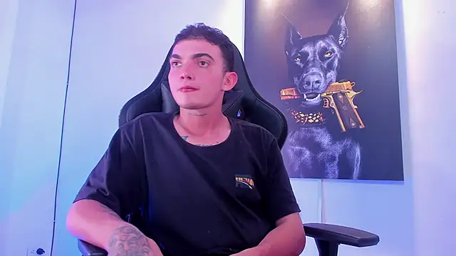 m0ntana777 online show from November 2025 02:42:01 PM