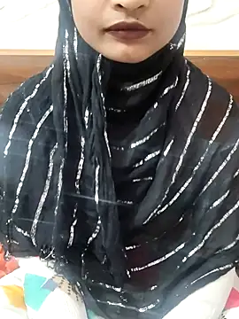 Zoyaa-Zubair online show from December 2025 11:15:01 AM