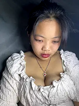 Mailyysa online show from December 2025 11:10:01 PM