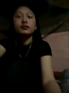 Mayli2x online show from December 2025 07:28:01 AM