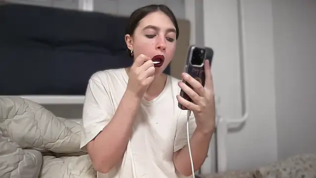 Aphr0ditee online show from March 2026 07:31:01 PM