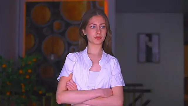 BellaPinneo online show from November 2025 07:51:02 PM