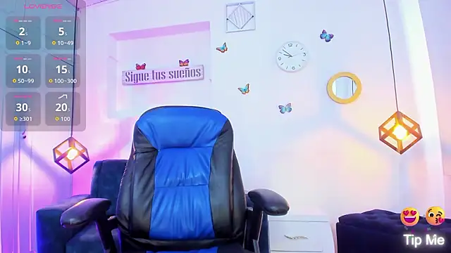 Hot Darliing online show from January 2026 02:54:02 PM