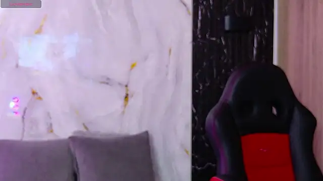 ChloeHolmes online show from March 2026 10:19:01 AM