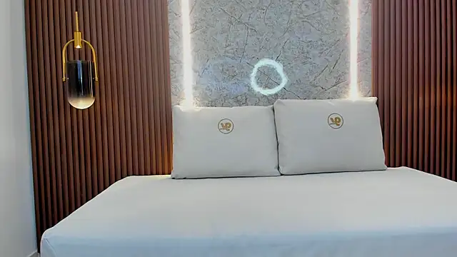 evony becker  online show from December 2025 10:35:01 AM