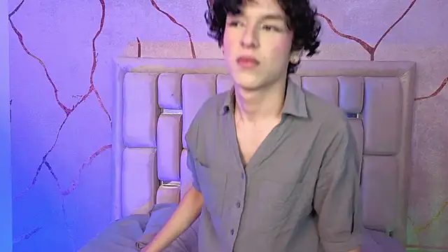 SthepanodiMonaco online show from March 2026 04:17:01 AM