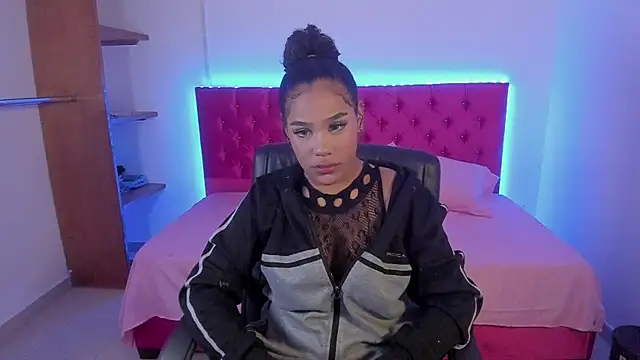 Snapshot of pamela_monkey chatting on December 2025 03:23:01 AM pamela monkey online show from December 2025 03:23:01 AM