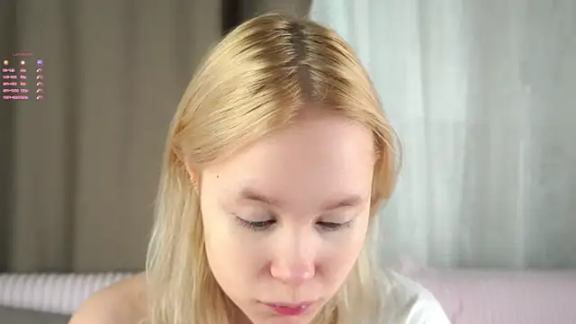 AunclreaVache online show from April 2026 03:09:01 AM