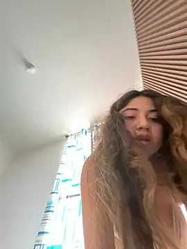 Charlyy1703 online show from June 2026 06:01:02 PM