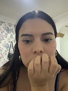 sweet ruby  online show from May 2026 03:01:01 AM