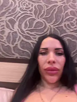 Sweet little gir online show from January 2026 05:27:02 PM