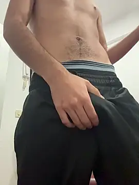 Davisuarez online show from April 2026 12:49:01 PM