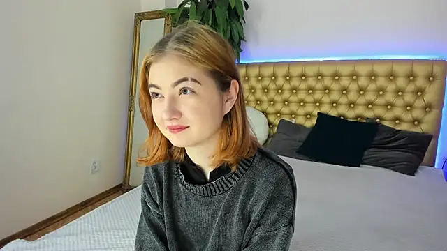 KristineGloww online show from December 2025 07:46:02 AM