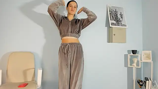 ShelieThetford online show from November 2025 10:51:01 AM