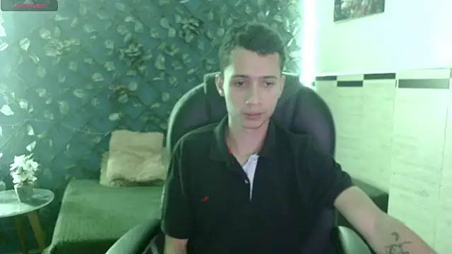 LucassSmith11 online show from December 2025 11:26:02 AM