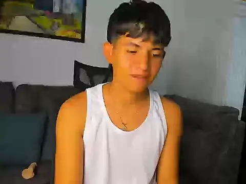 Mikke18 online show from December 2025 08:48:02 PM