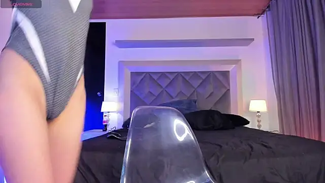 Snapshot of Brenda_Tina chatting on December 2025 08:04:01 PM Brenda Tina online show from December 2025 08:04:01 PM