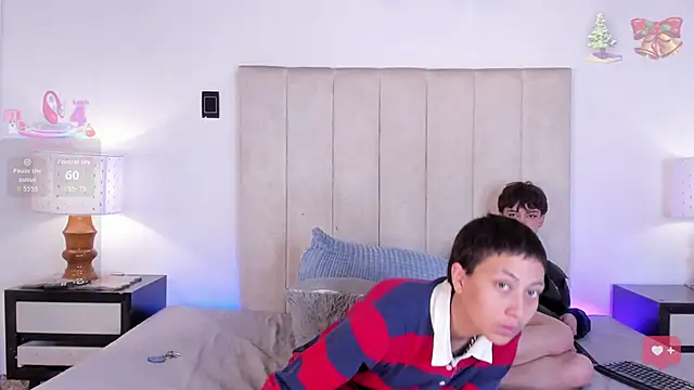 Snapshot of Brenda_Tina chatting on January 2026 08:33:01 PM Brenda Tina online show from January 2026 08:33:01 PM