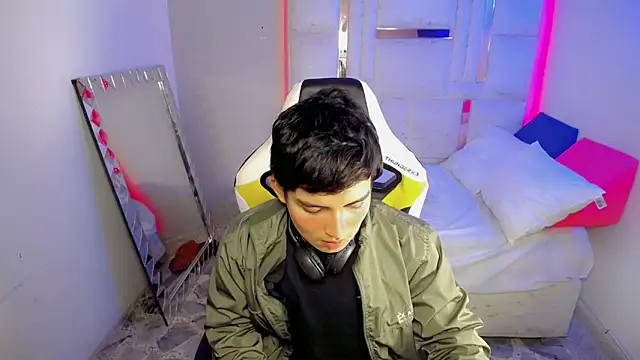 Green XoX online show from January 2026 01:57:02 PM