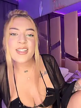 Snapshot of AlyonaWester_ chatting on February 2026 10:30:02 PM AlyonaWester online show from February 2026 10:30:02 PM