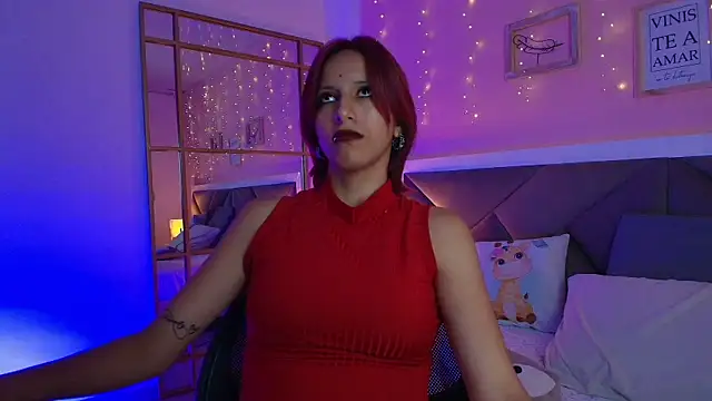 tifany hall online show from December 2025 06:35:02 PM