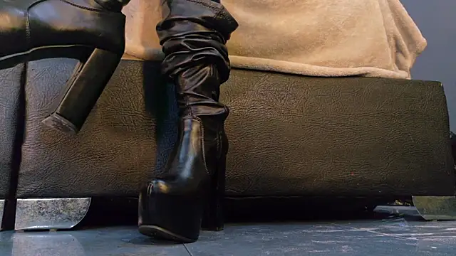 MilaDeRoux online show from February 2026 03:35:01 AM