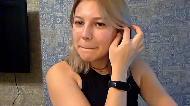 Snapshot of ShinyJules chatting on November 2025 02:53:02 PM ShinyJules online show from November 2025 02:53:02 PM