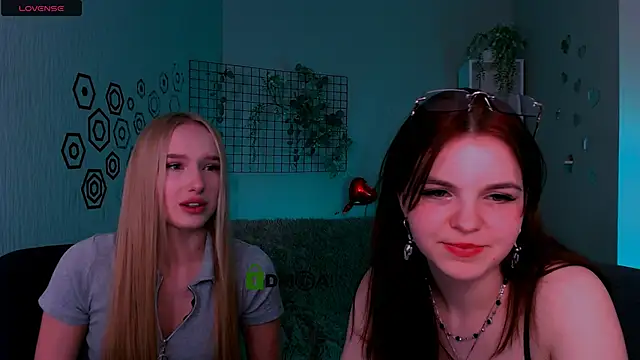 mikameovv online show from February 2026 08:15:01 PM