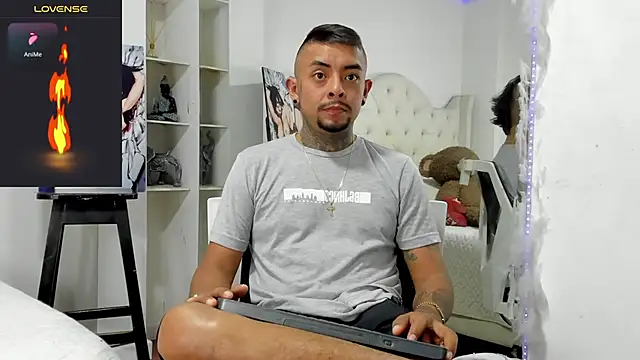 Snapshot of BASTIAN_NICOLAS_ chatting on December 2025 08:15:01 PM BASTIAN NICOLAS online show from December 2025 08:15:01 PM