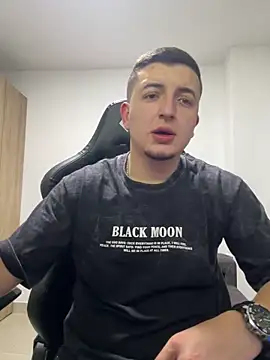 Liam jones10 online show from December 2025 05:12:02 AM