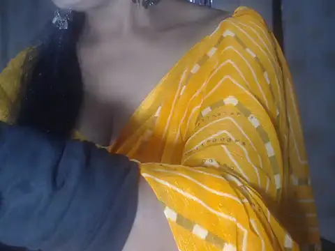 Hotronita123 online show from February 2026 11:04:02 AM