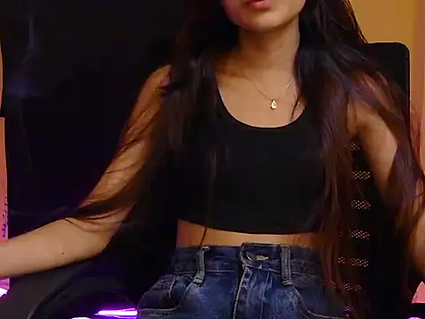 Snapshot of ItsArohi chatting on December 2025 10:42:01 AM ItsArohi online show from December 2025 10:42:01 AM