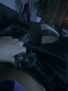 Snapshot of ResponsibleAir2 chatting on December 2025 09:36:02 AM ResponsibleAir2 online show from December 2025 09:36:02 AM