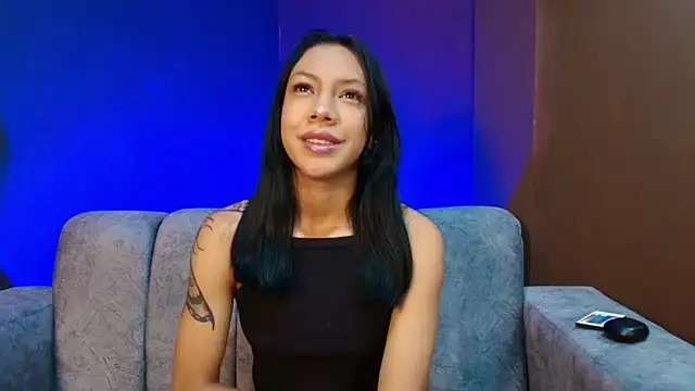 brunette candyy  online show from February 2026 01:18:02 PM