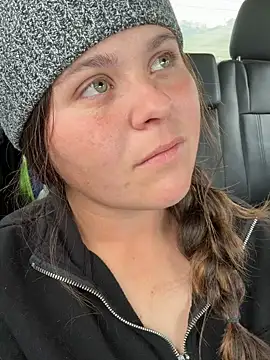 Snapshot of WattledFourth chatting on December 2025 08:24:02 PM WattledFourth online show from December 2025 08:24:02 PM