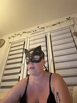 bellavelours online show from June 2026 08:24:01 PM