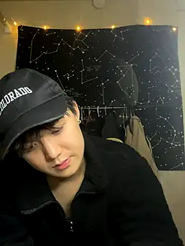 Snapshot of SuYu6688 chatting on December 2025 02:23:01 PM SuYu6688 online show from December 2025 02:23:01 PM